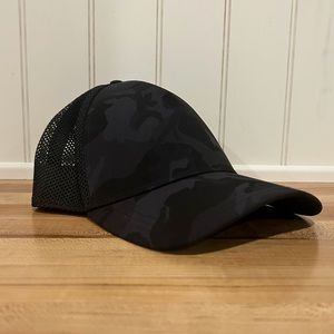 Women’s Lululemon Camo Commission Hat